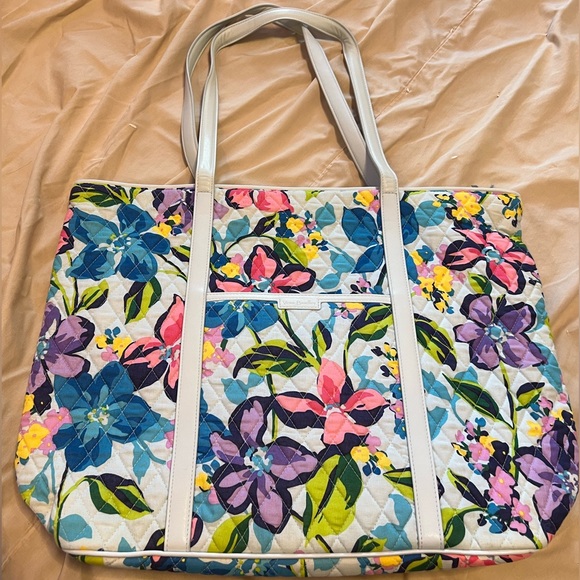 Vera Bradley Handbags - VB Trimmed Vera Tote